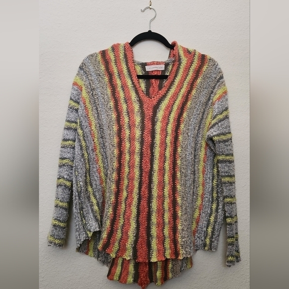 LOVESTITCH Hooded Lightweight Poncho - Picture 1 of 11